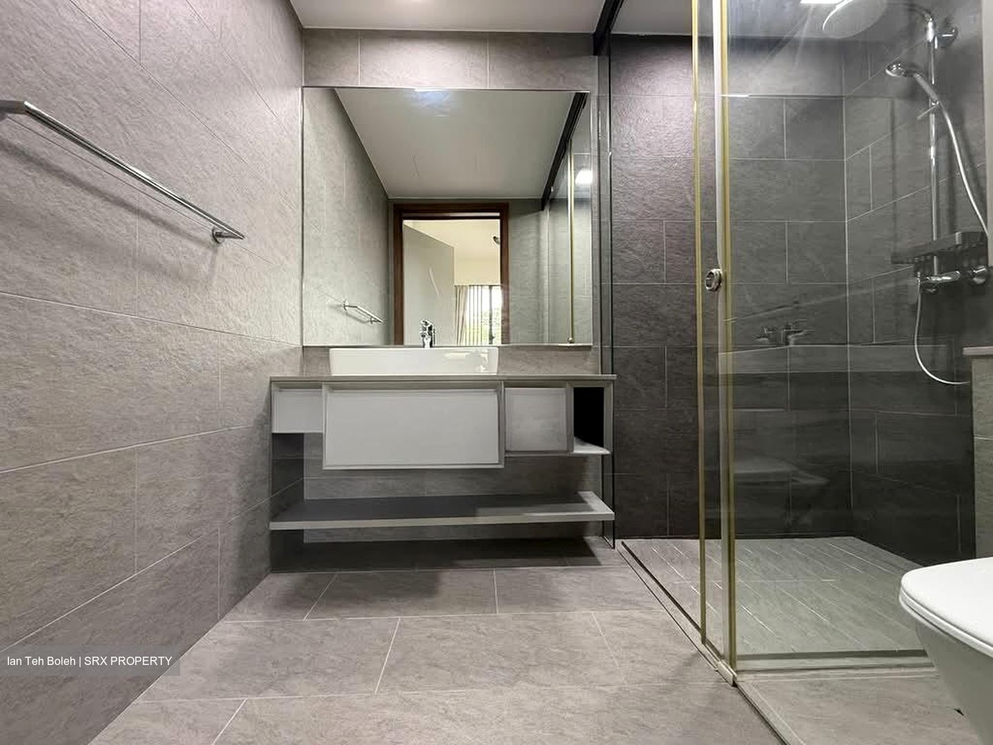 Kandis Residence (D27), Condominium #535839571
